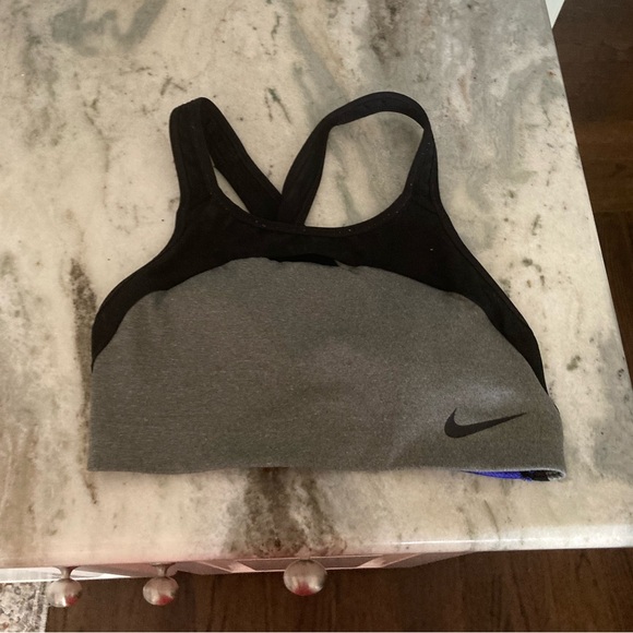 Nike Dri-Fit Grey & Black Logo Sports Bra XS - Picture 2 of 6